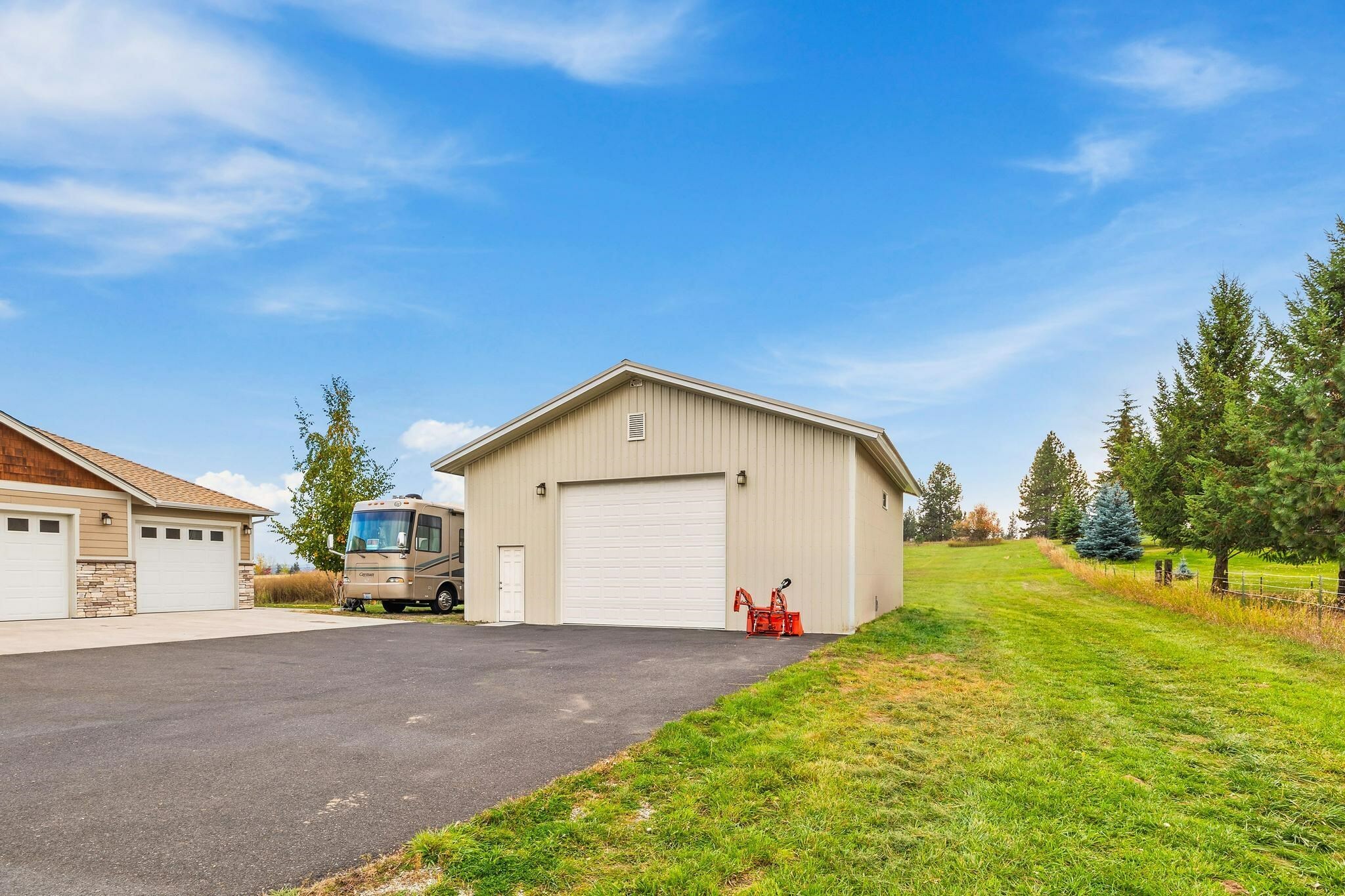 Property Photo:  704 E Chattaroy Rd  WA 99005 