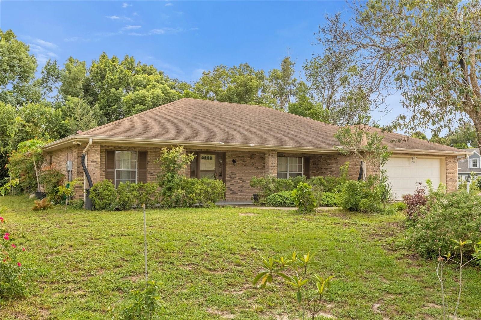 Property Photo:  111 Fox Chase Court  FL 32713 