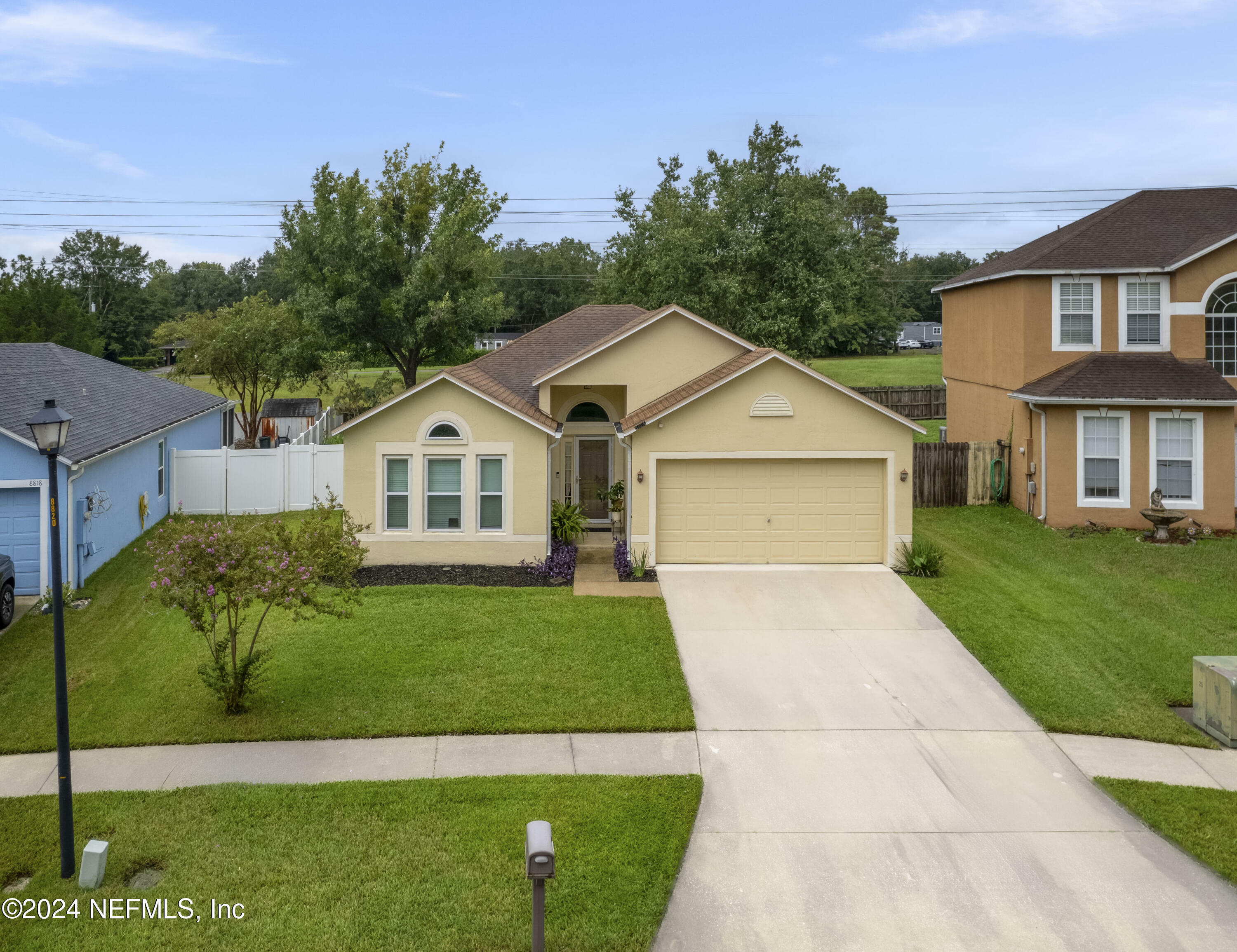 Property Photo:  8826 Shindler Crossing Drive  FL 32222 