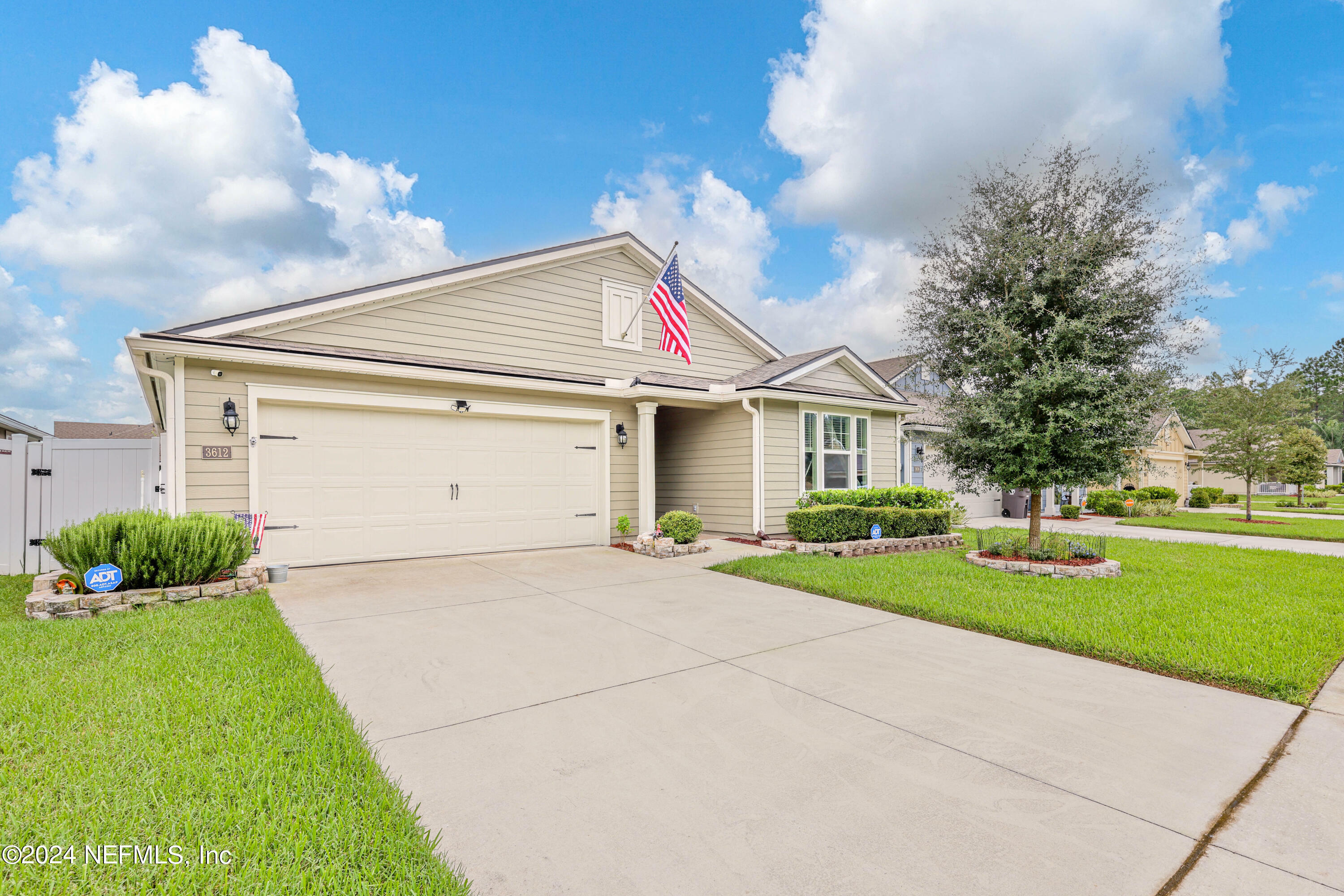 Property Photo:  3612 Pariana Lane  FL 32222 