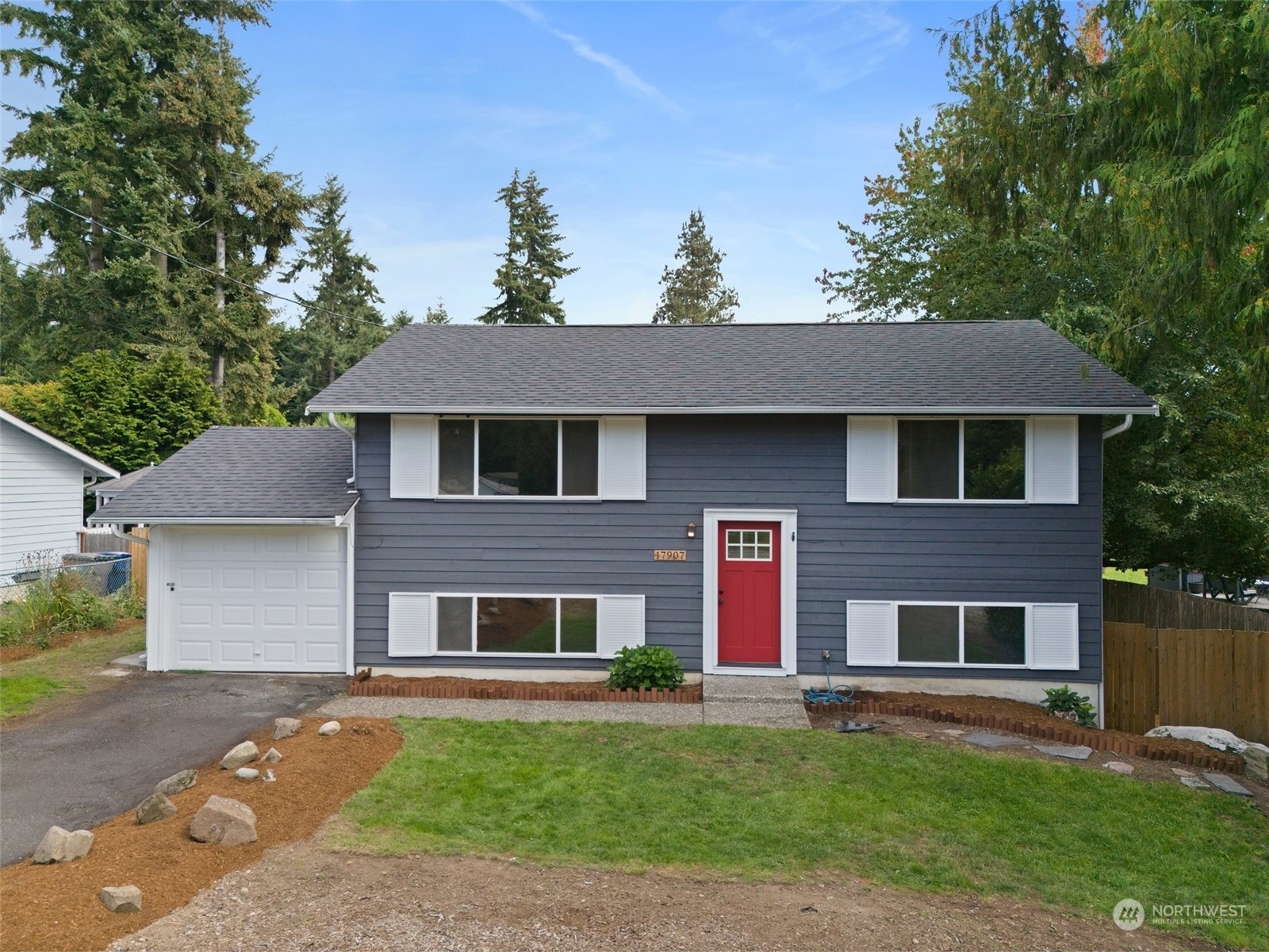 Property Photo:  17907 Spruce Way  WA 98037 