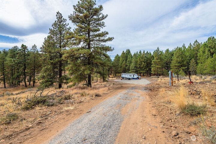 MLS2289938 202 Pine Woods Way, East Wenatchee, WA 98802