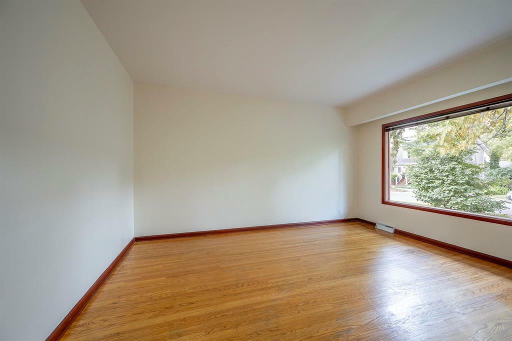 Property Photo:  79 Arlington Street  MB R3G 1Y3 