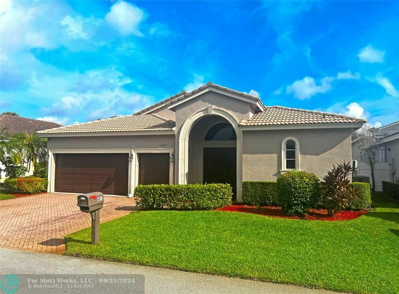 Property Photo:  481 Pine Tree Ct  FL 33462 