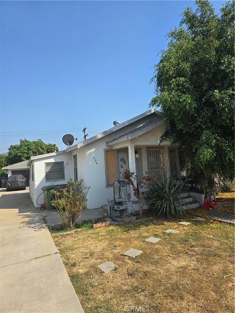 Property Photo:  722 Belden Avenue  CA 90022 