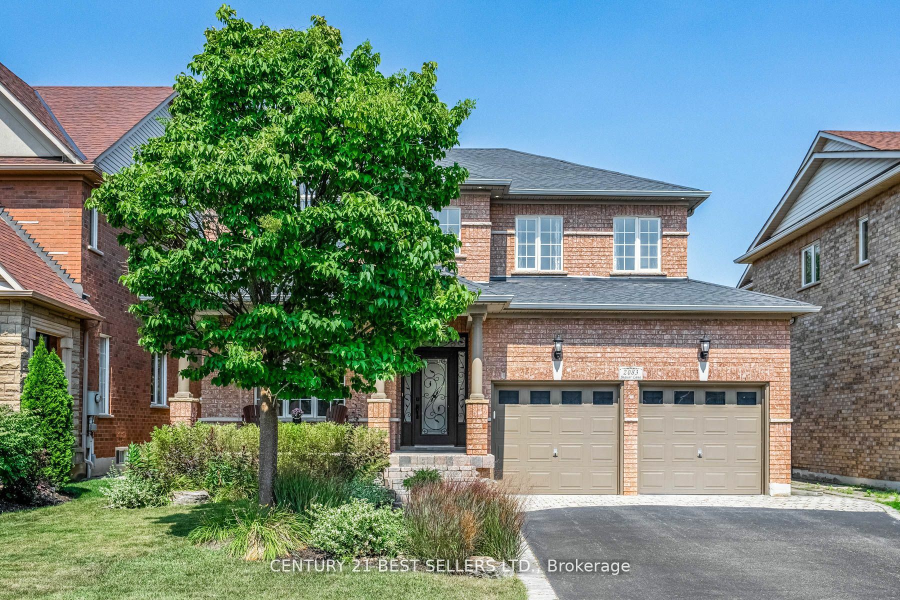 2083 Jaguar Lane  Oakville ON L6M 4R5 photo