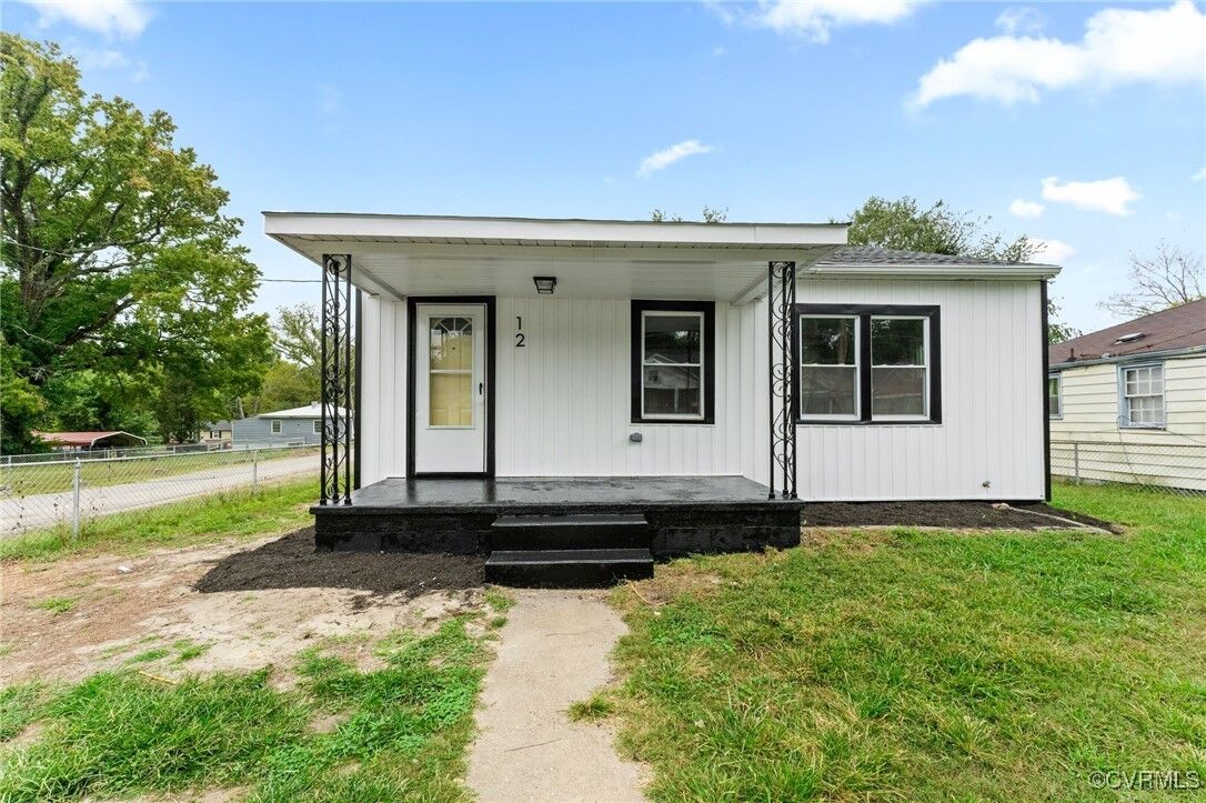 Property Photo:  128 Spring Street  VA 23803 