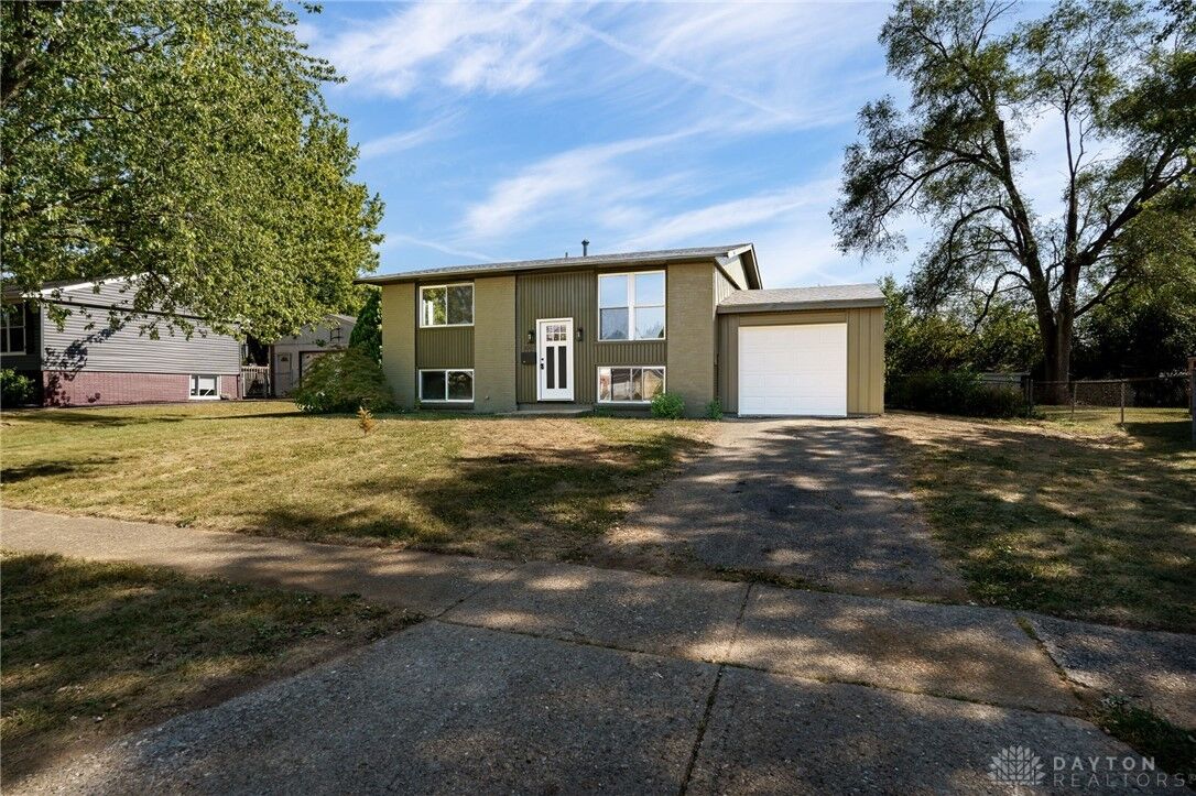 Property Photo: 847 Portland Avenue OH 45344