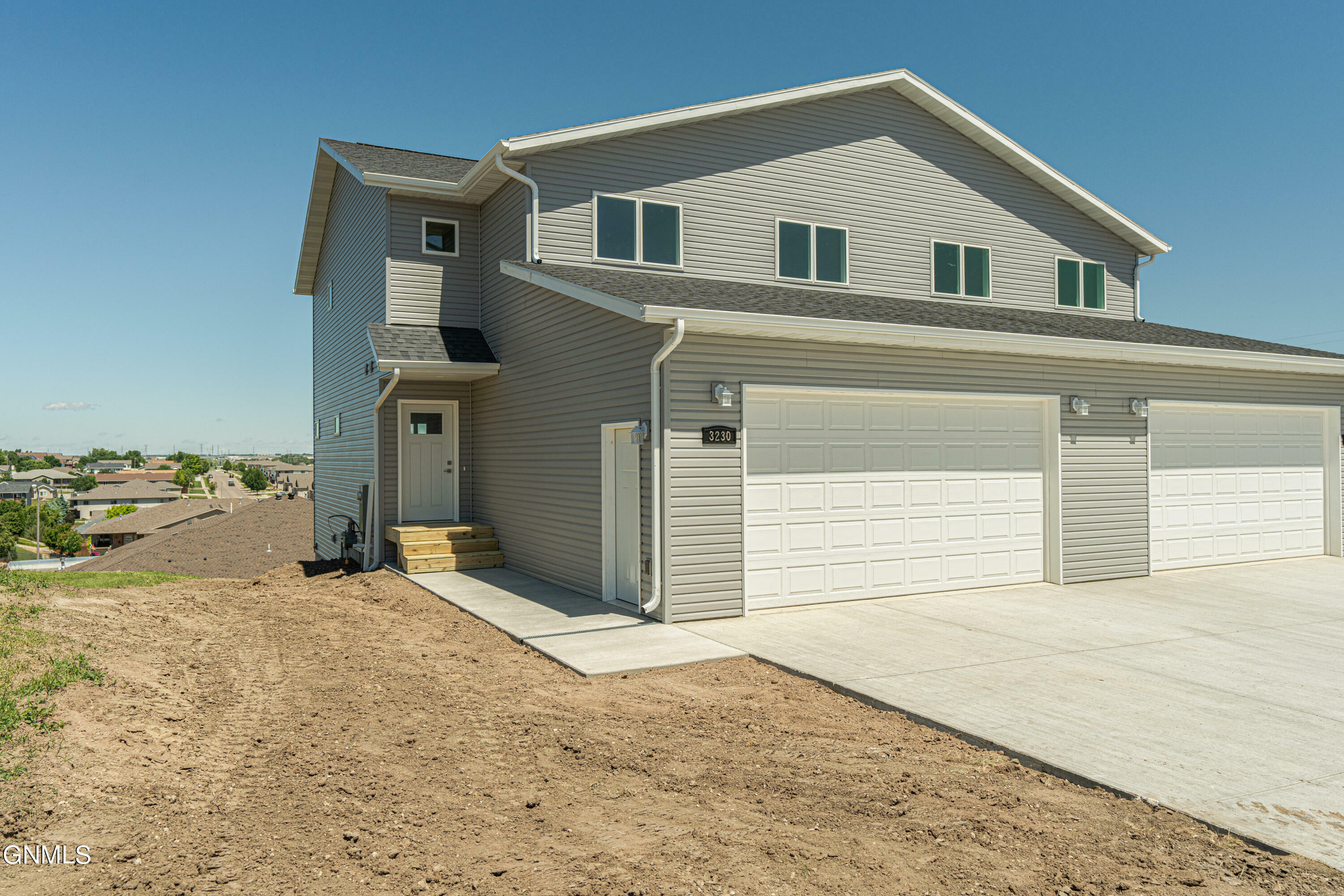 Property Photo:  3230 Eastside Place  ND 58501 