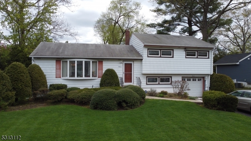 Property Photo:  11 Garvey Pl  NJ 07452 