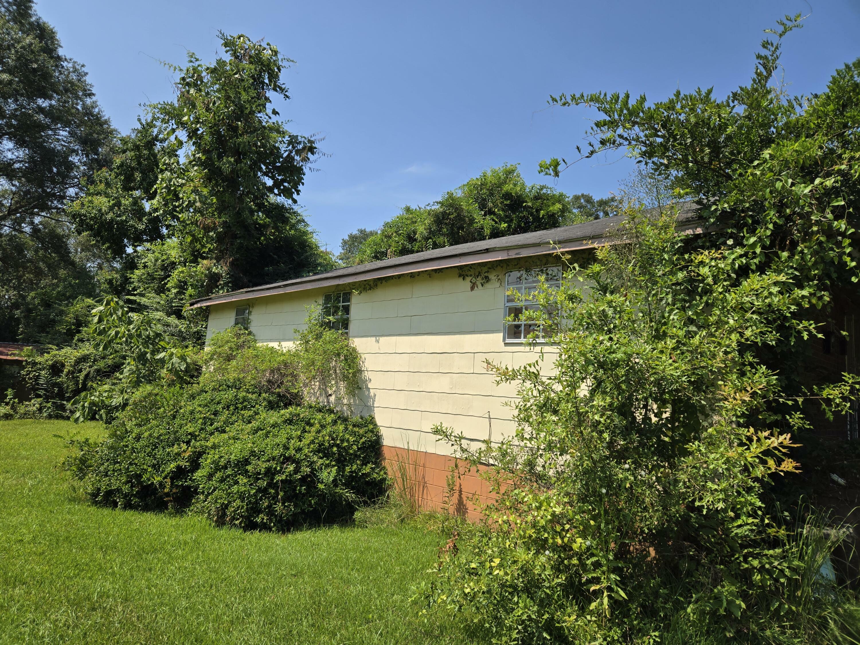 Property Photo:  502 Grady St.  MS 39437 