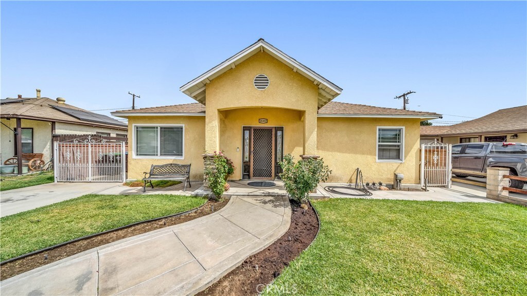 Property Photo:  14102 Graystone Avenue  CA 90650 