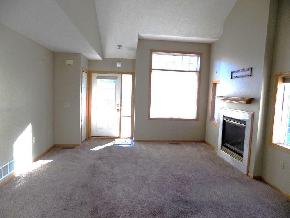 Property Photo:  2321 Oakridge Circle  WI 54016 