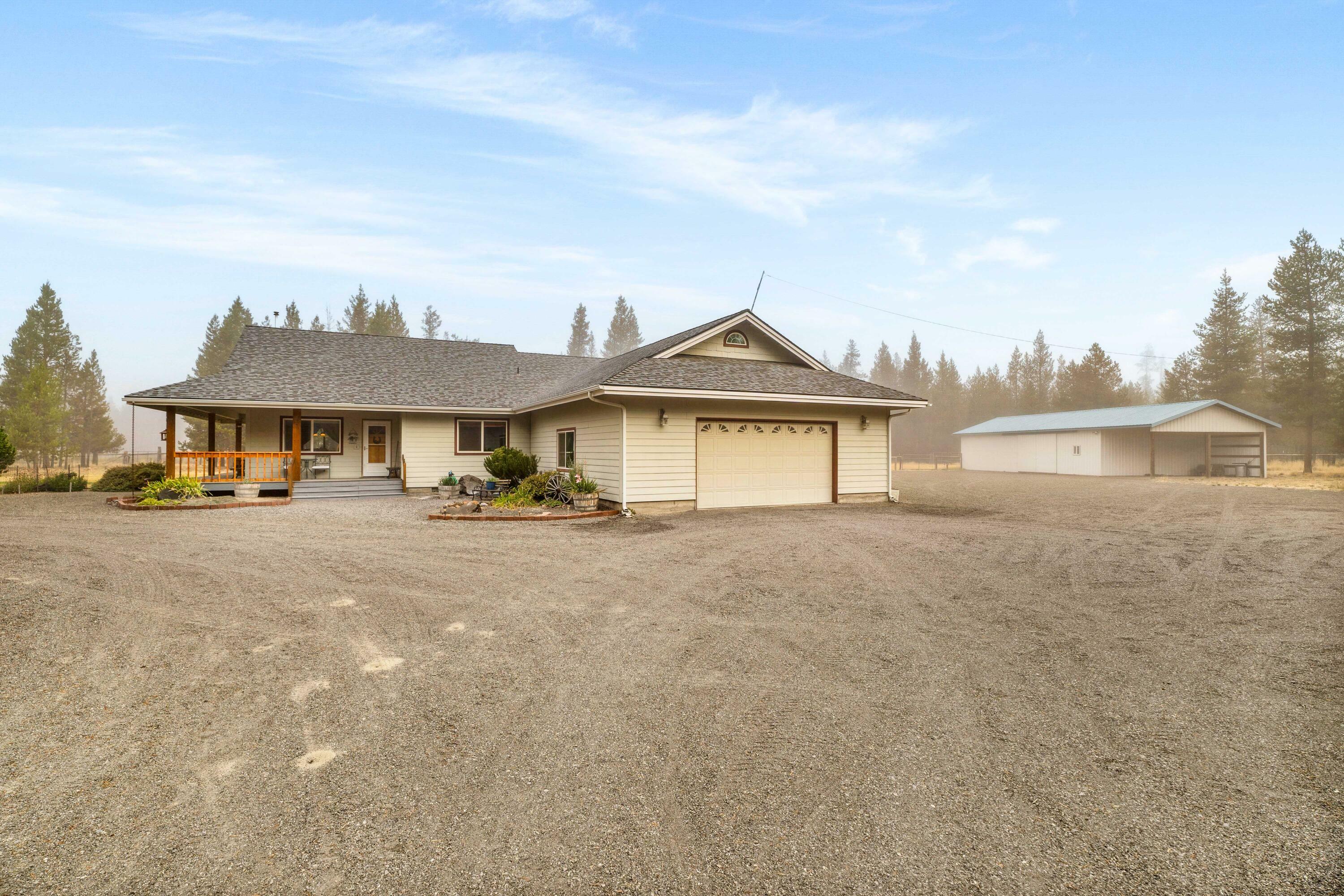 Property Photo:  16492 White Buck Avenue  OR 97739 