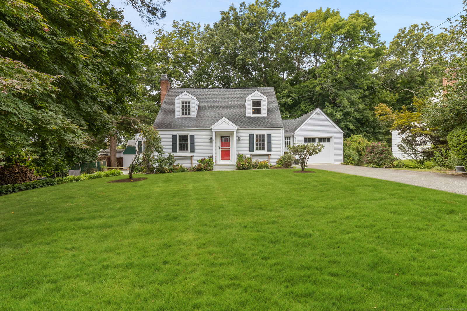 Property Photo:  15 Deacon Hill Road  CT 06905 
