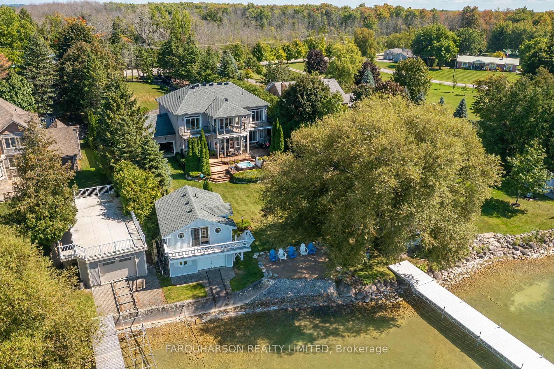 Photo de la propriété:  284 Duclos Point Rd  ON L0E 1N0 