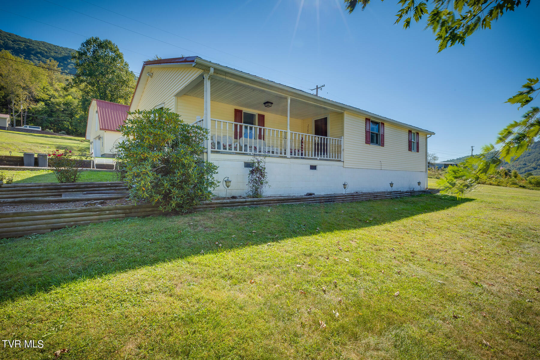 Property Photo: 25634 South US Hwy 23 VA 24244