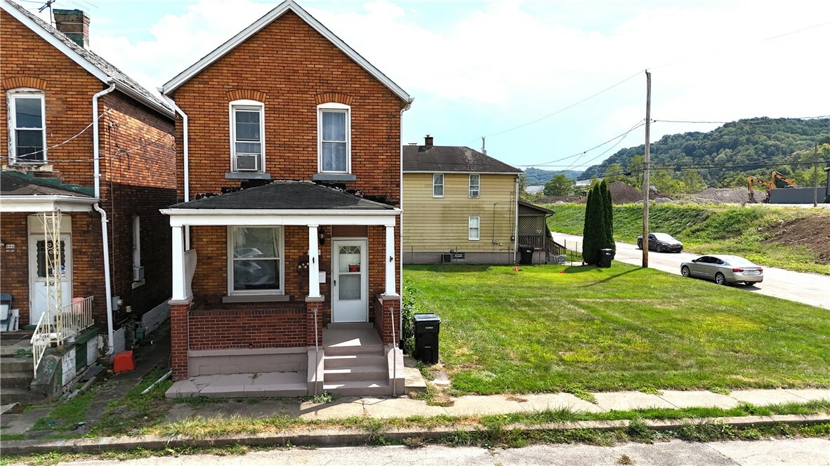 Property Photo:  503 5th Street  PA 15001 