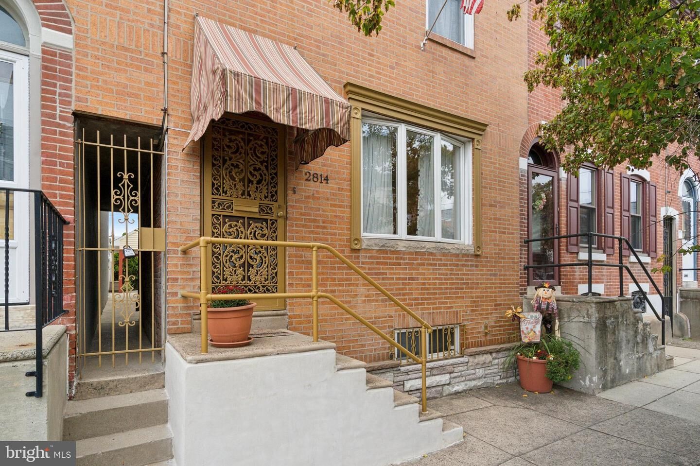 Property Photo: 2814 E Thompson Street PA 19134