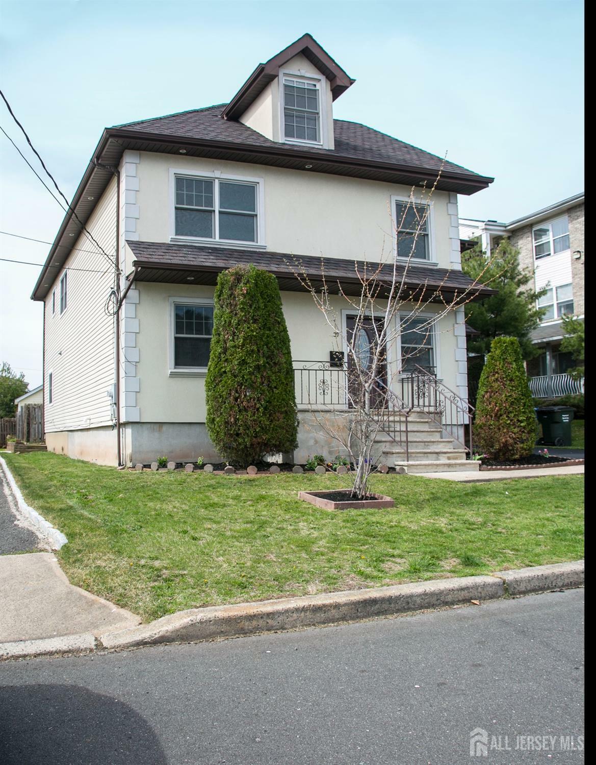 Property Photo:  39 Brown Avenue  NJ 08830 