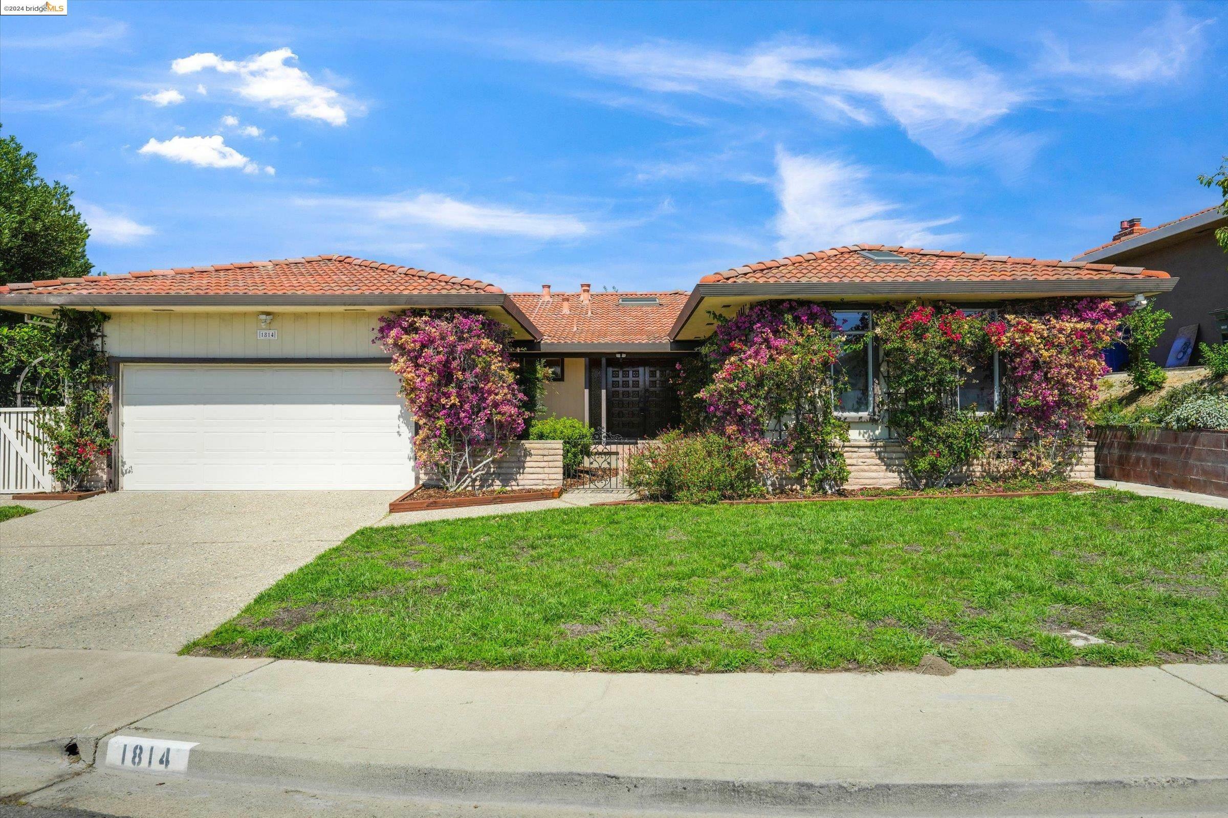 Property Photo:  1814 Marineview Dr  CA 94577 