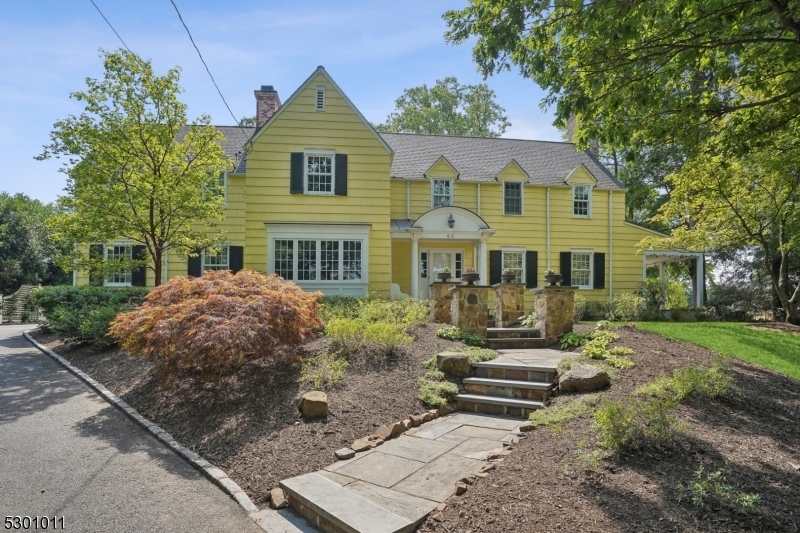 Property Photo:  60 Blackburn Rd  NJ 07901 