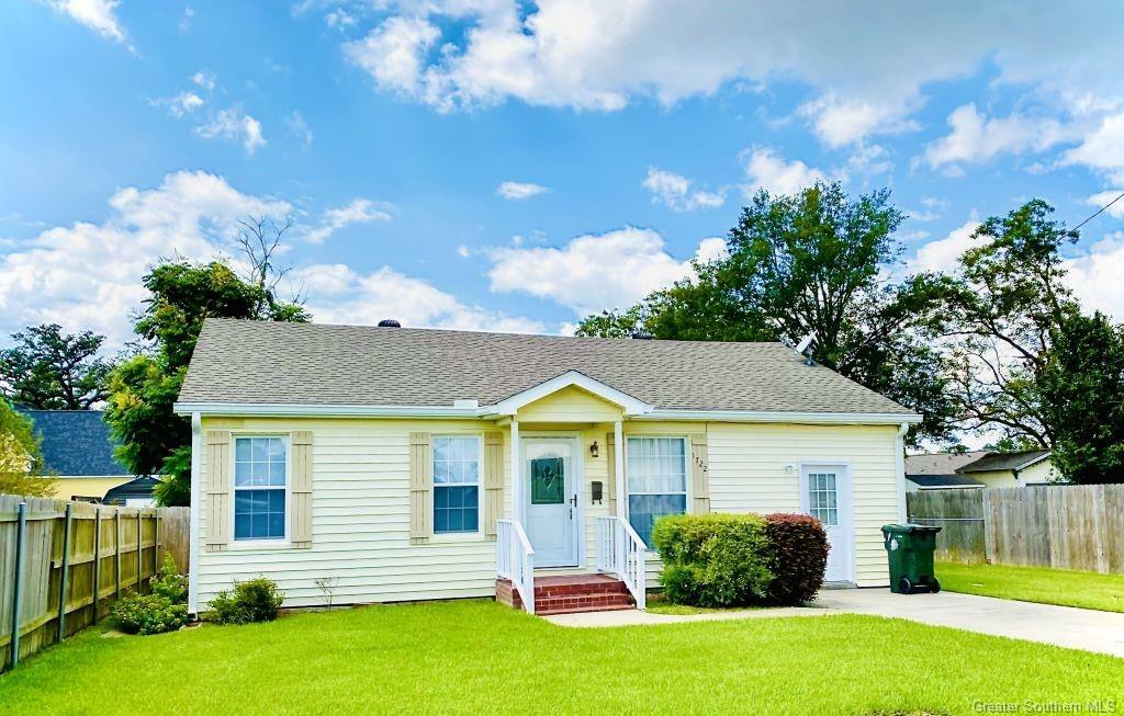 Property Photo:  1722 Toomer Street  LA 70601 