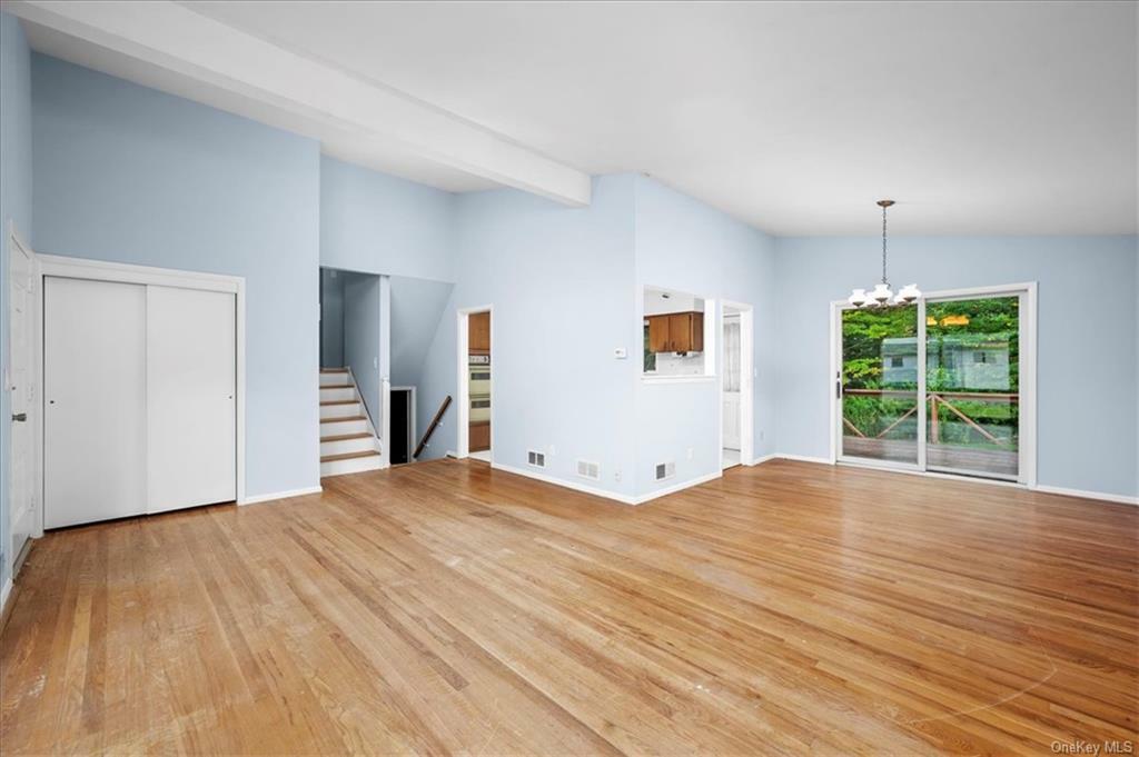 Property Photo:  77 Foxwood Road  NY 10994 