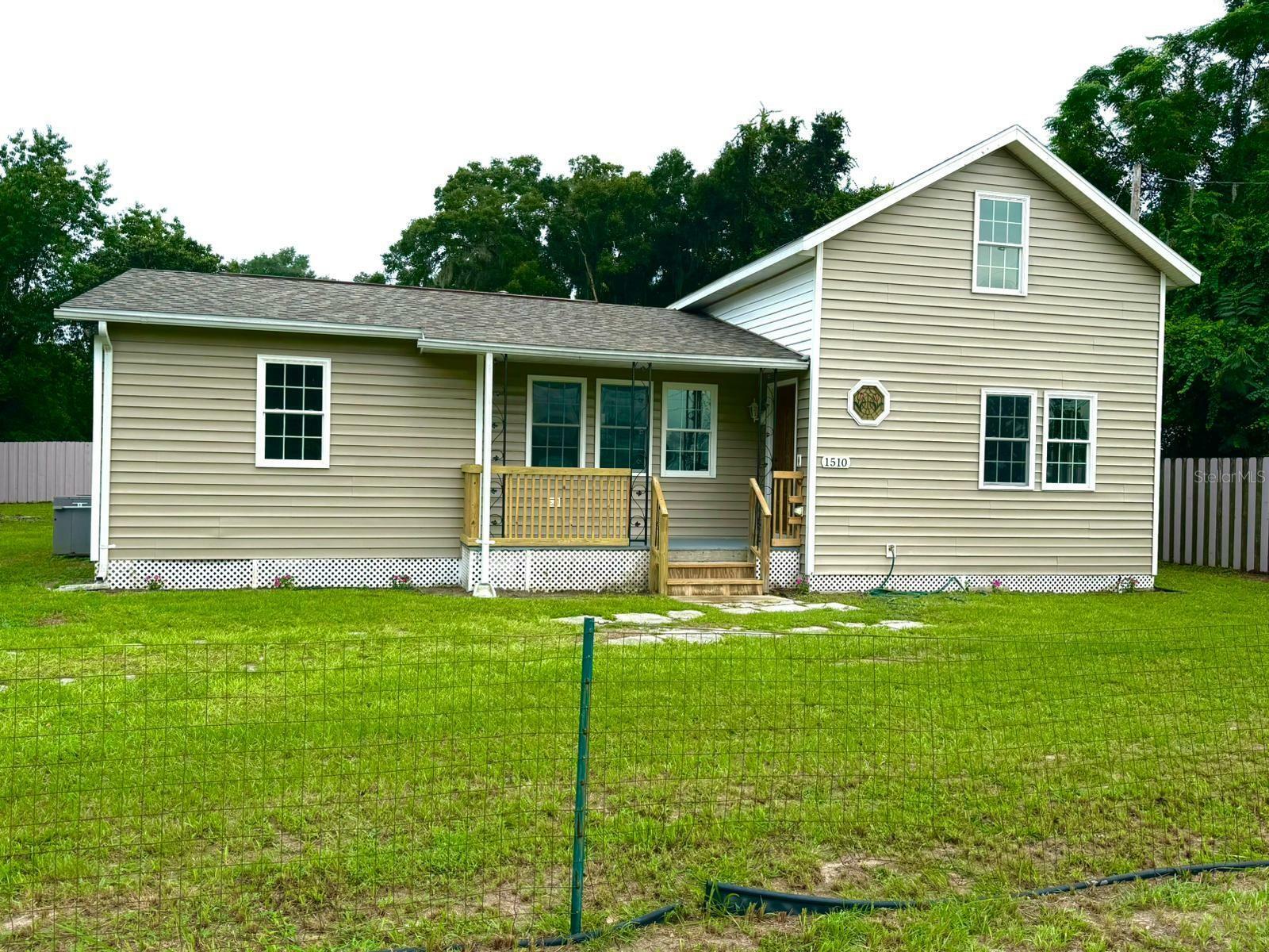 Property Photo: 1510 NW 48th Street FL 34475