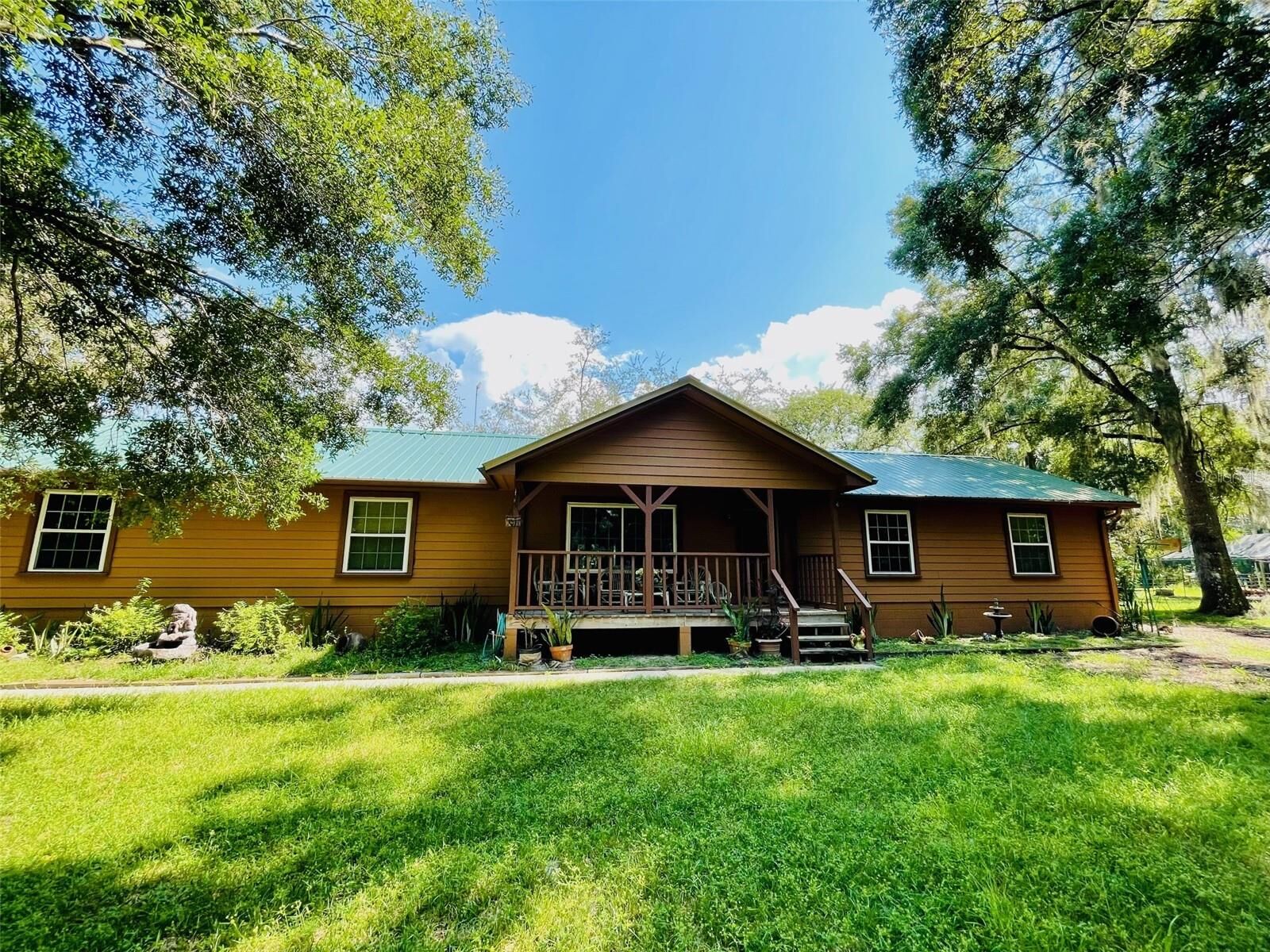 Property Photo: 785 Willow Pond Lane FL 32732