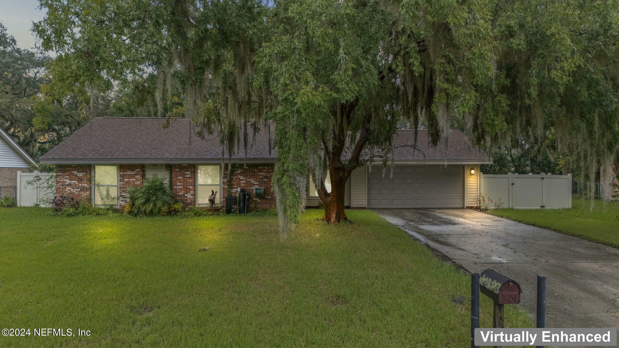 Property Photo:  1667 Morningside Drive  FL 32068 