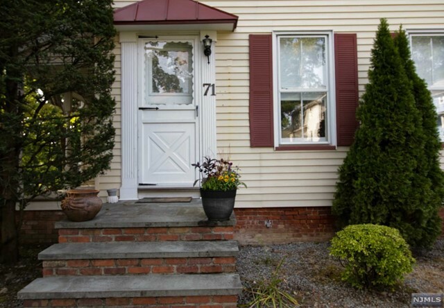 Property Photo:  71 Rea Avenue 2  NJ 07432 