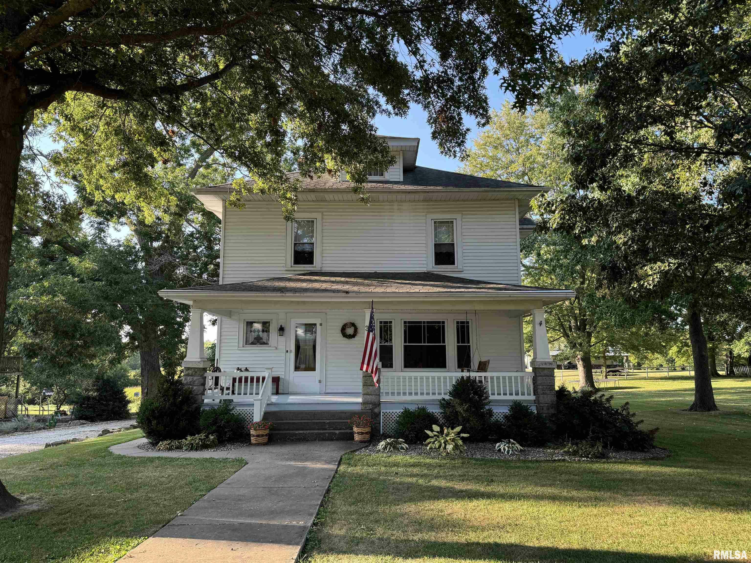 Property Photo:  323 E Cortland Street  IL 61415 