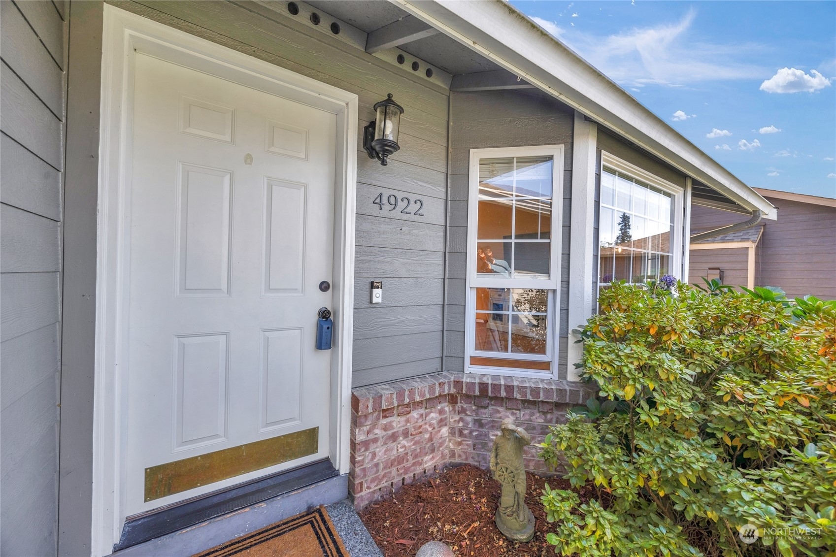 Property Photo: 4922 82nd Place NE WA 98270