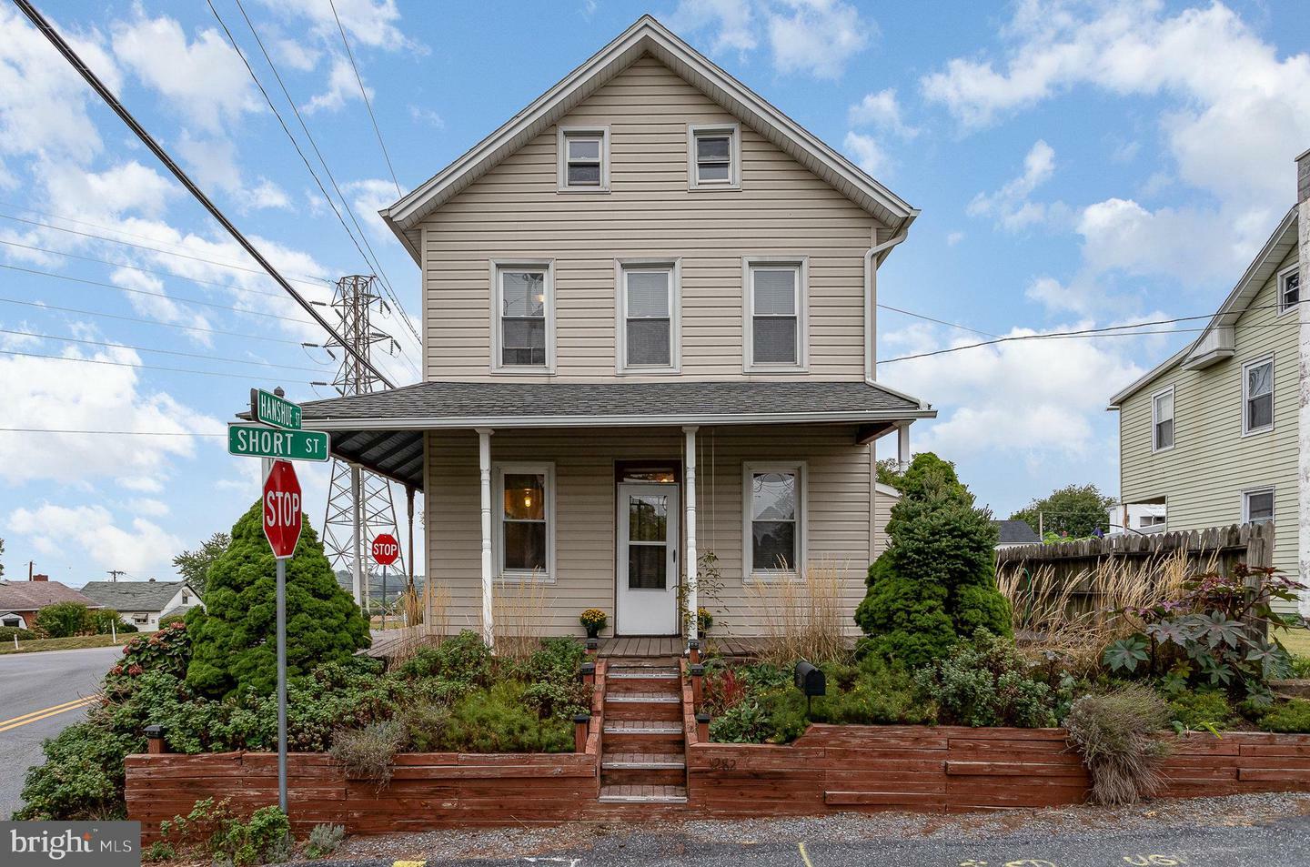 Property Photo:  1282 Short Street  PA 17113 