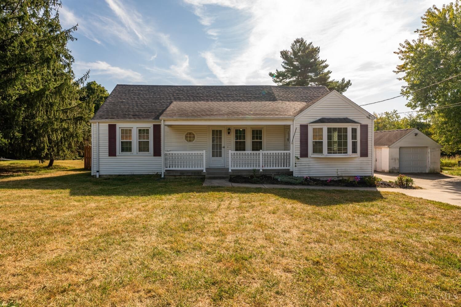 Property Photo: 6960 Liberty Fairfield Road OH 45011