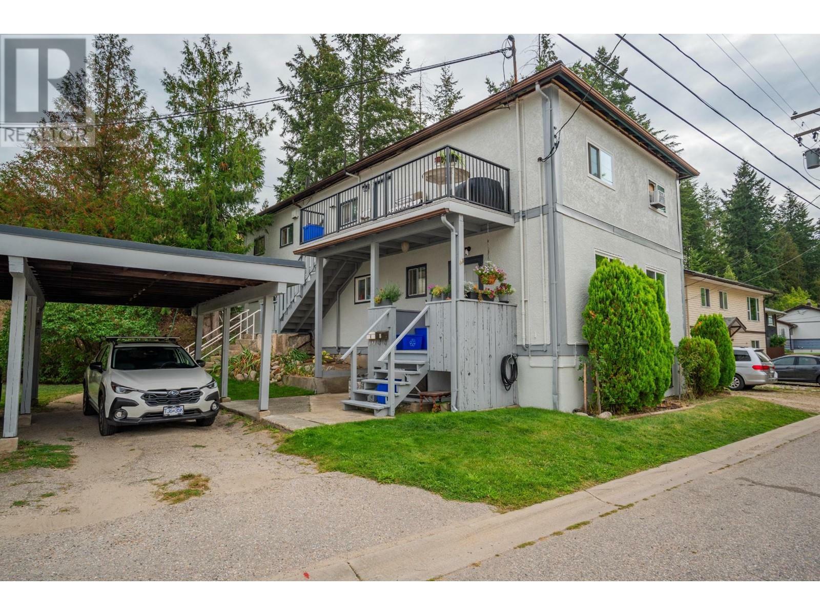 Property Photo:  643 11th Avenue  BC V1N 1J7 