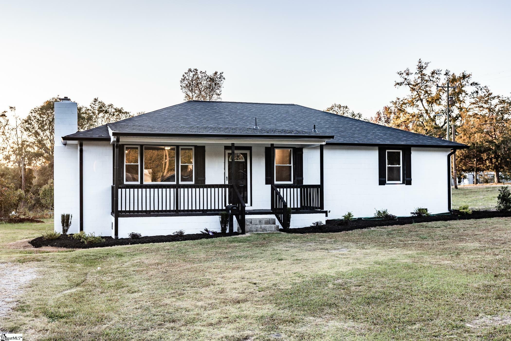 Property Photo: 405 Hammett Street SC 29654-0000