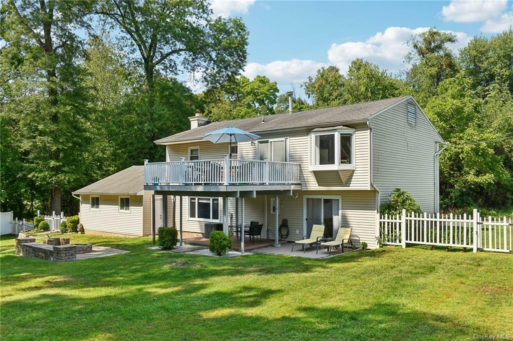 Property Photo:  32 Foxcroft Drive  NY 10954 