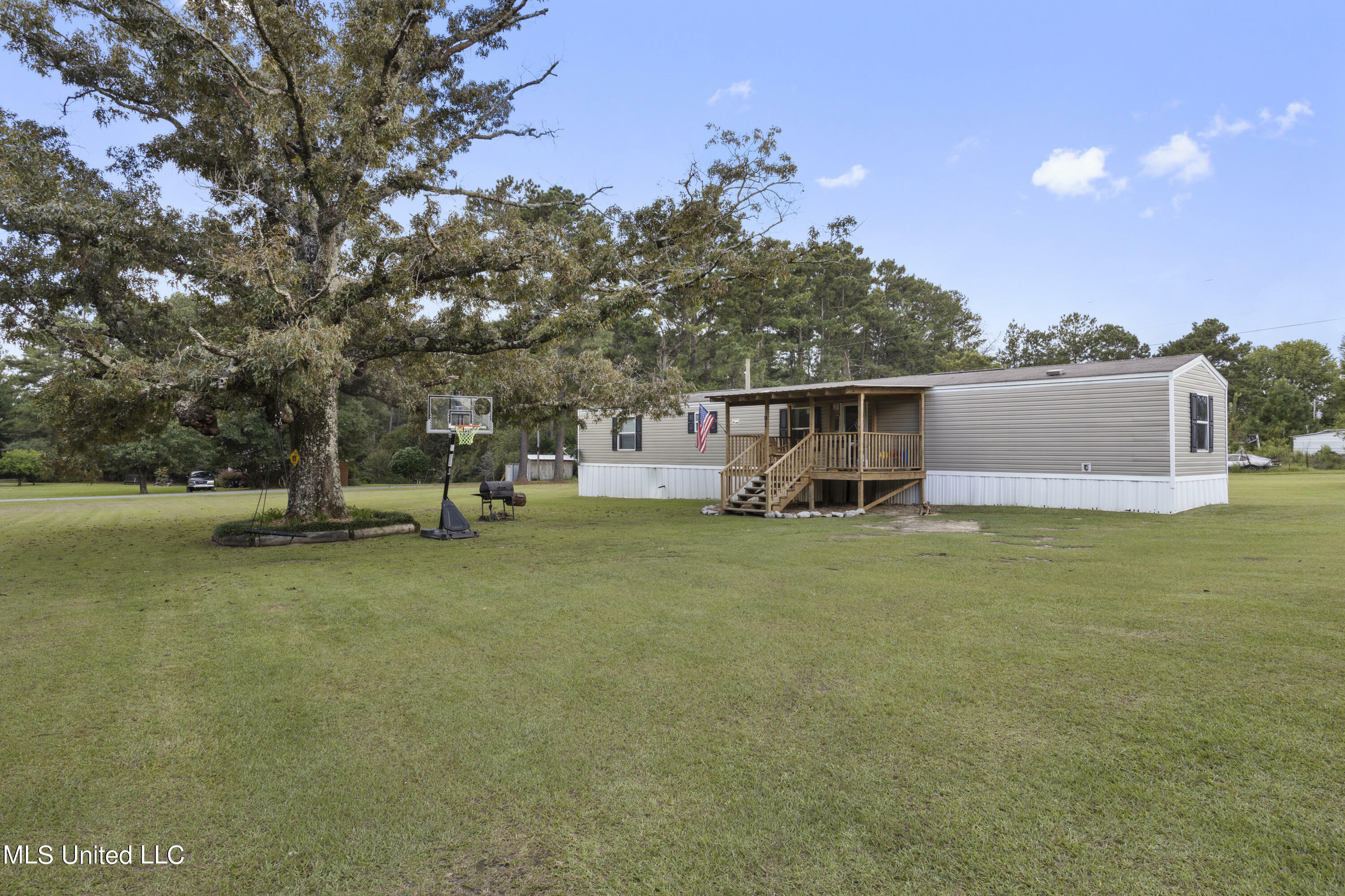 Property Photo:  91 Mike Breland Road  MS 39573 