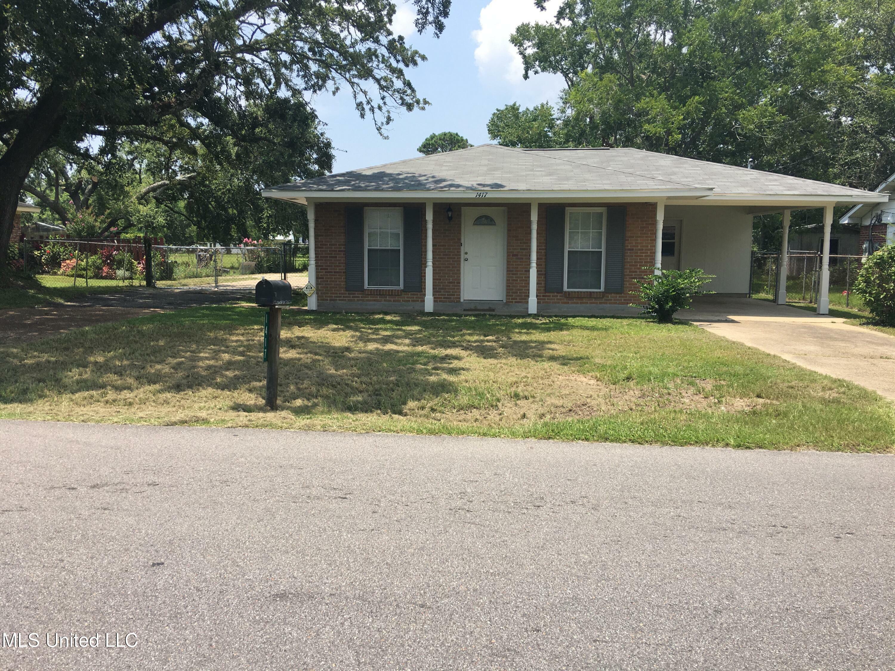 Property Photo:  1417 Lewis Avenue  MS 39501 