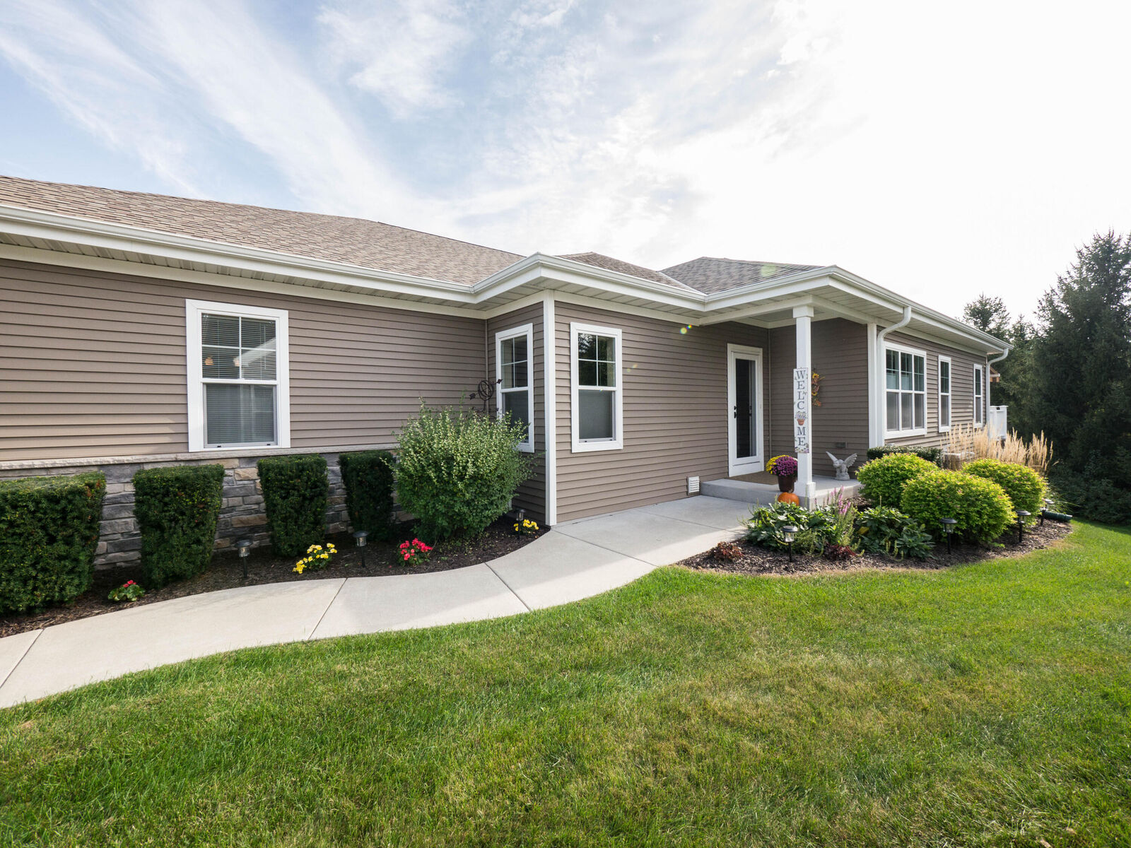 Property Photo: 2634 Moraine Ct WI 53095