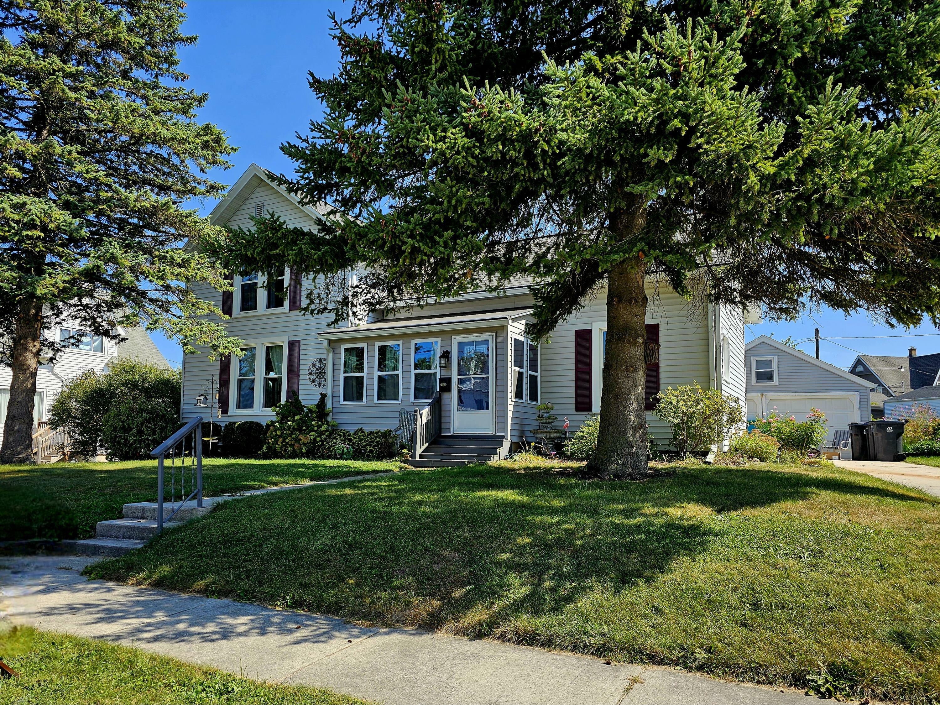 Property Photo: 737 Pine St WI 53085