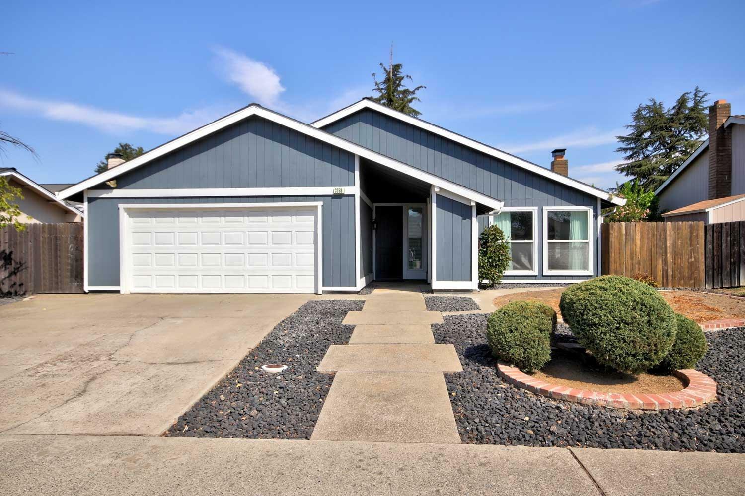 Property Photo: 3358 Union Springs Way CA 95827