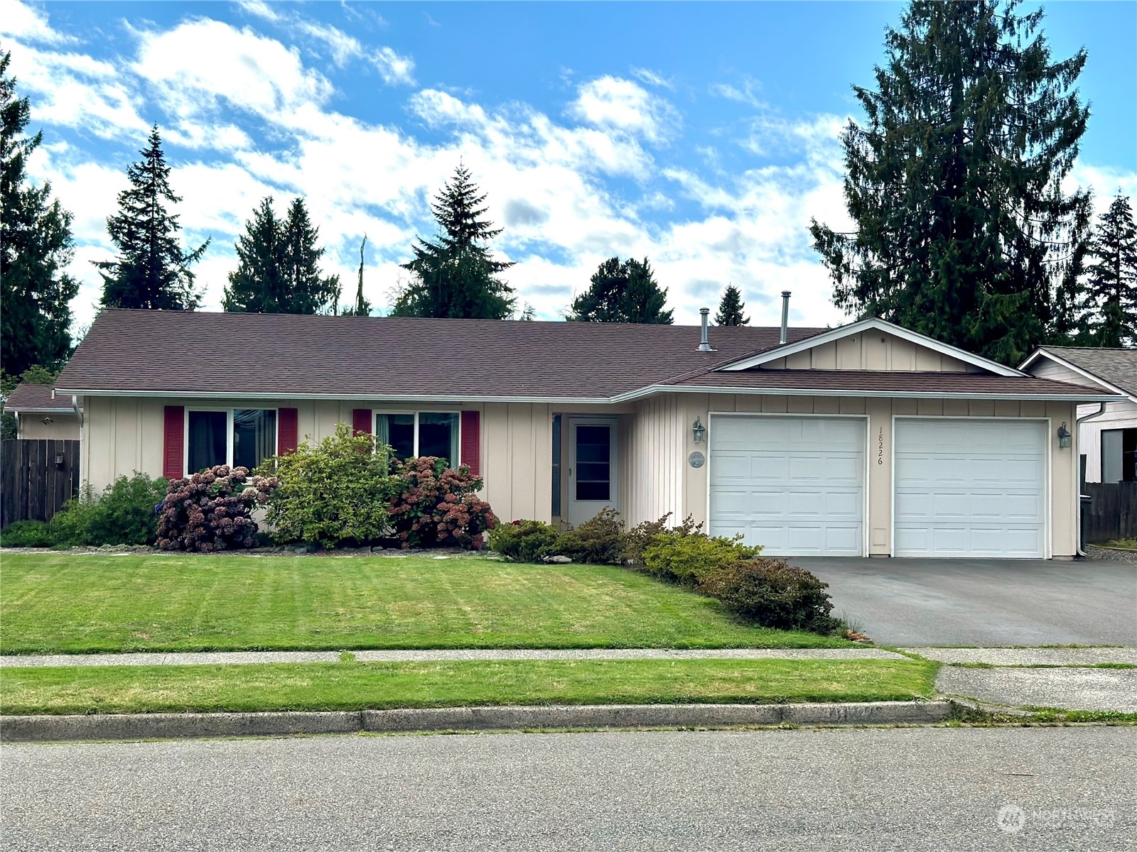 18226 41st Place W  Lynnwood WA 98037 photo