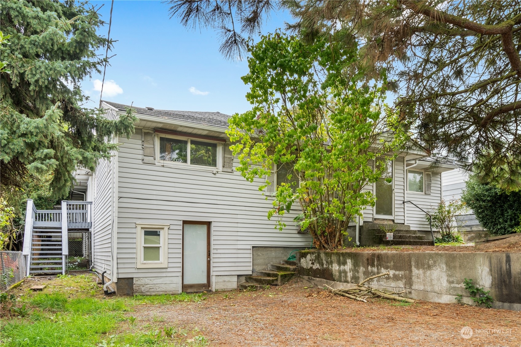 Property Photo:  11632 24 Avenue S  WA 98168 