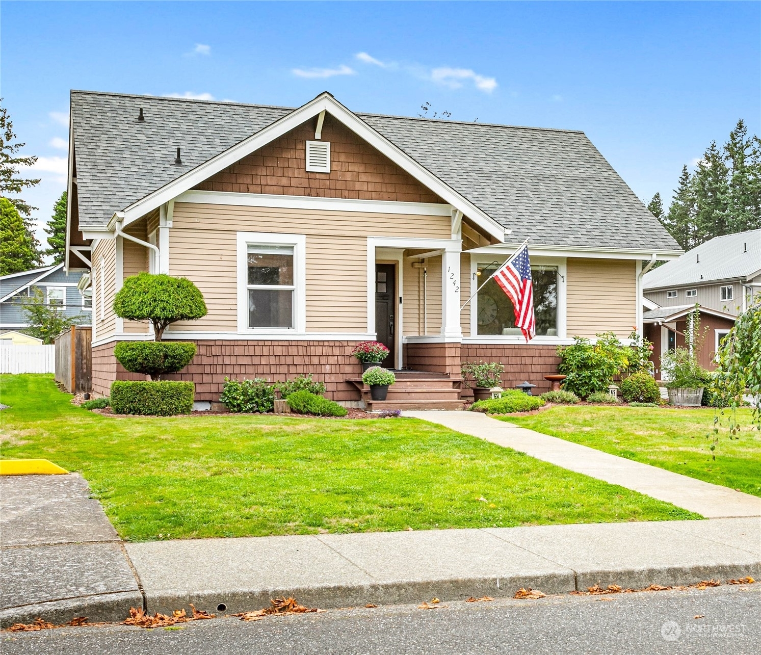 Property Photo:  1242  Harrison Avenue  WA 98230 