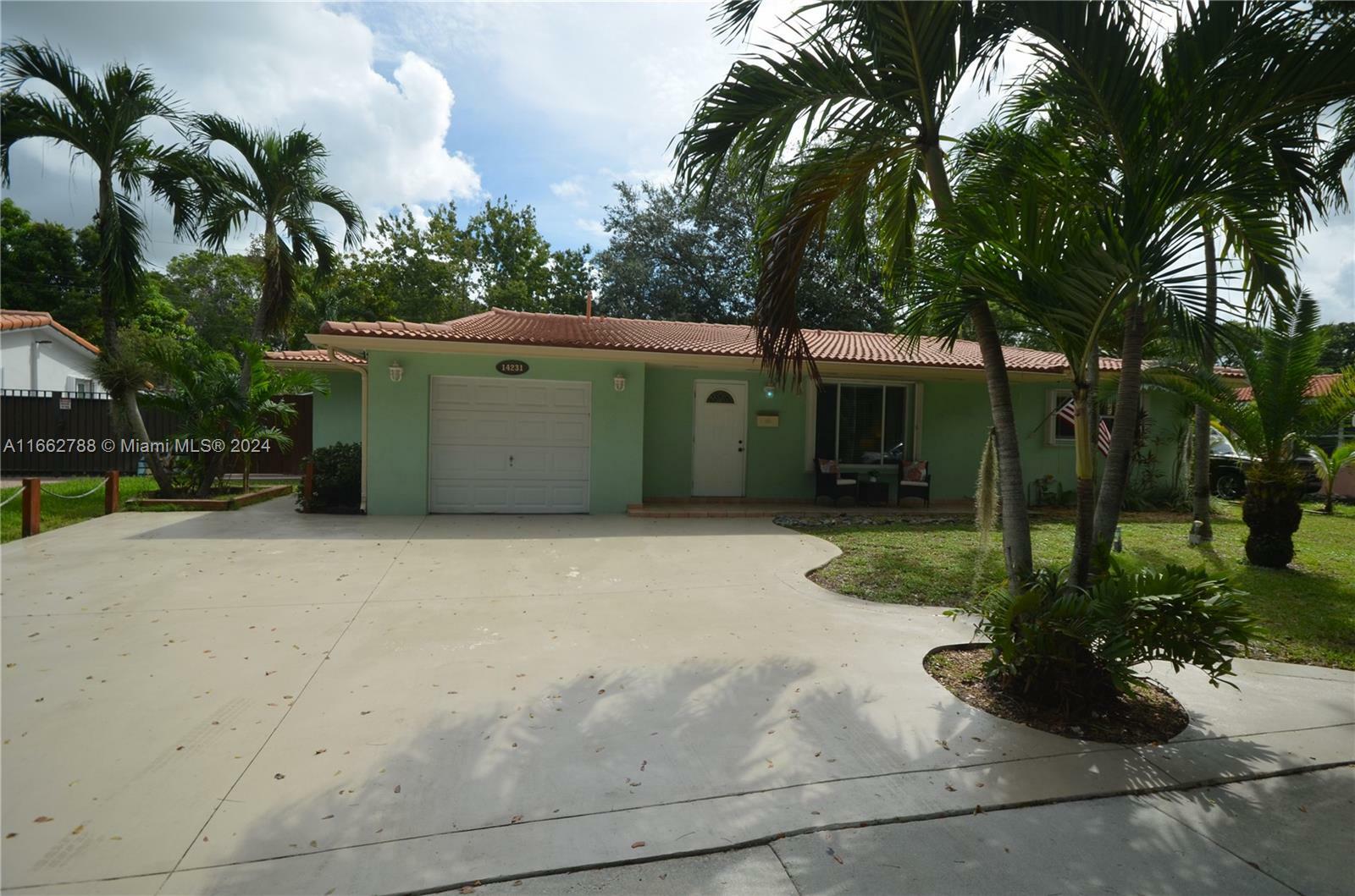 Property Photo:  14231 Lake Saranac Ave  FL 33014 