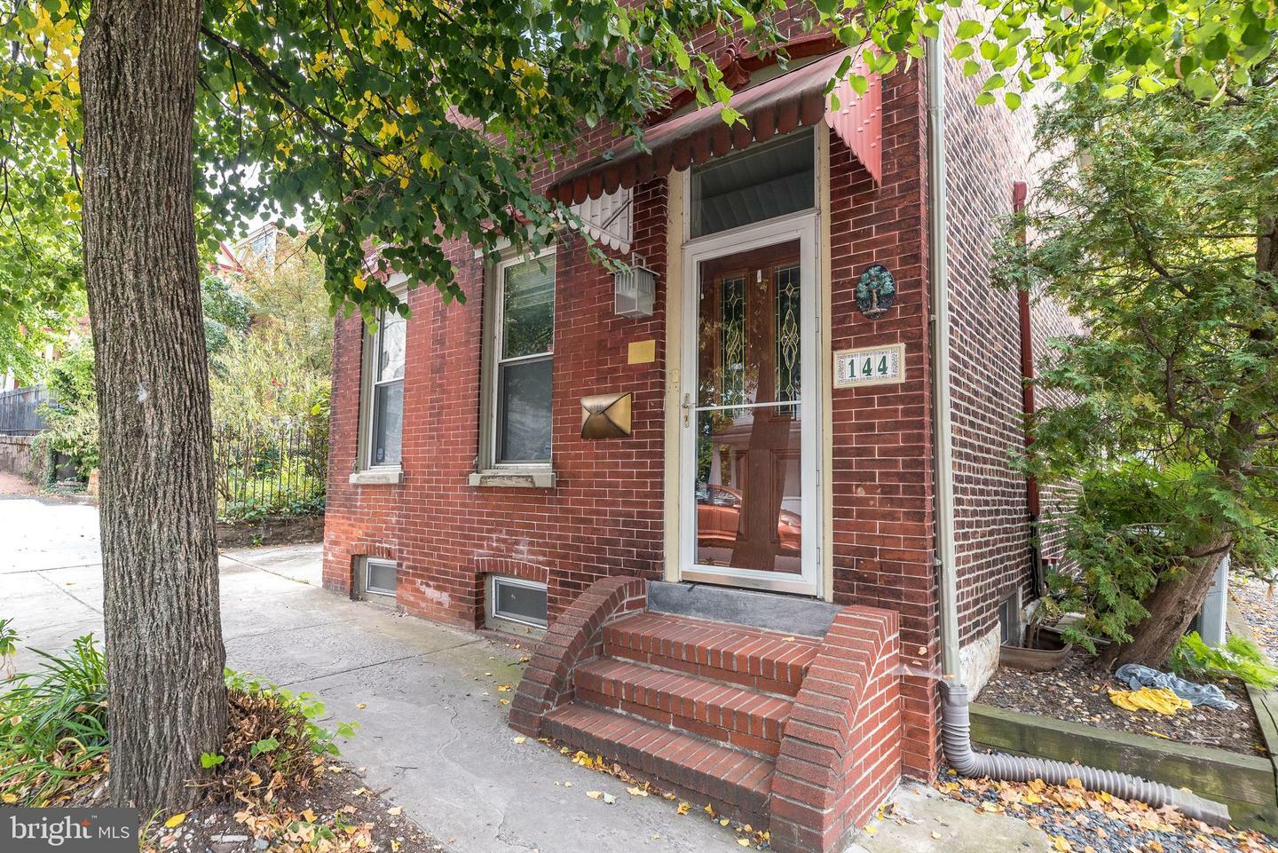 Property Photo:  144 Beech Street  PA 19464 