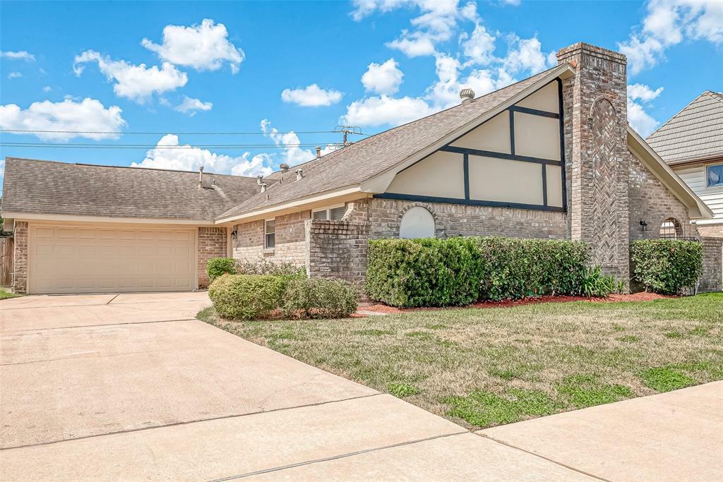 Property Photo:  10830 Bob White Drive  TX 77096 